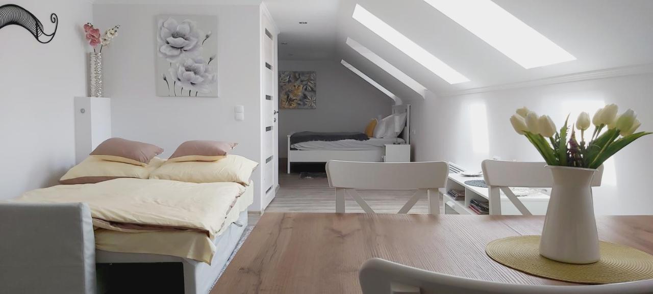 Júlia Apartman Eger Exterior foto